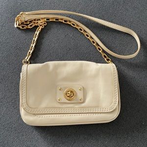 Authentic Marc by Marc Jacobs cream crossbody bag in amazing condition!!
